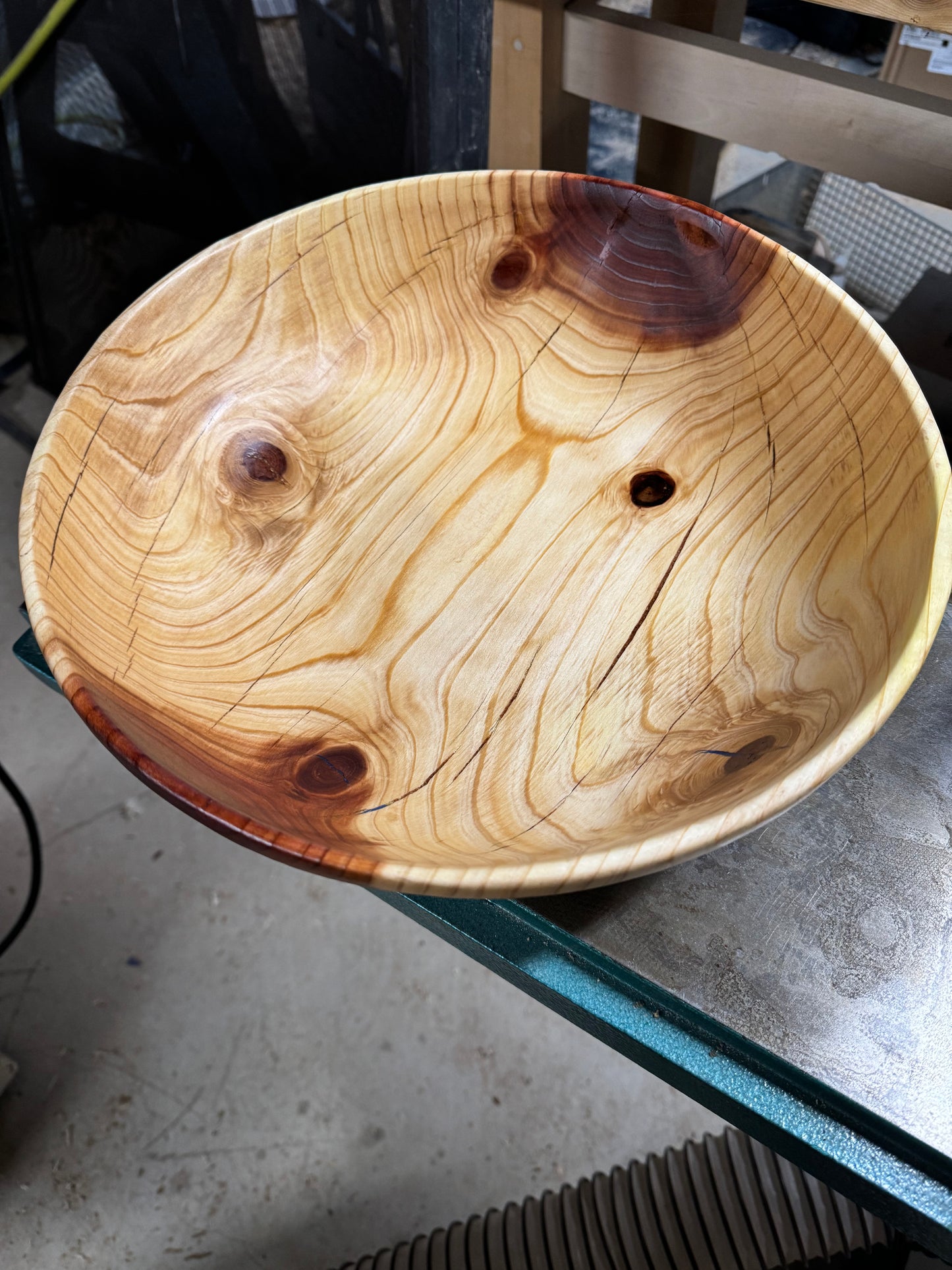 Cedar salad bowl 15”